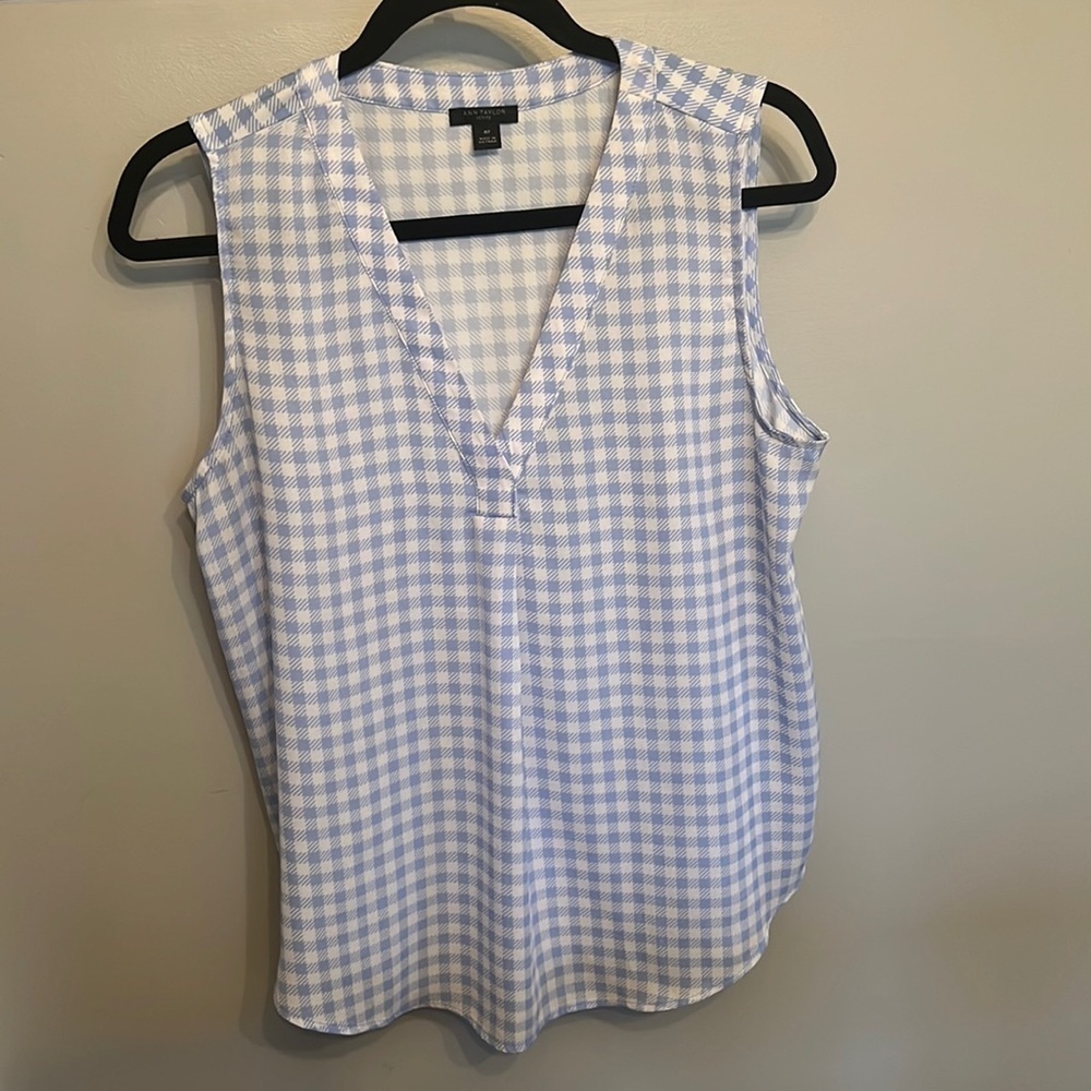 Ann Taylor sleeveless top. MP